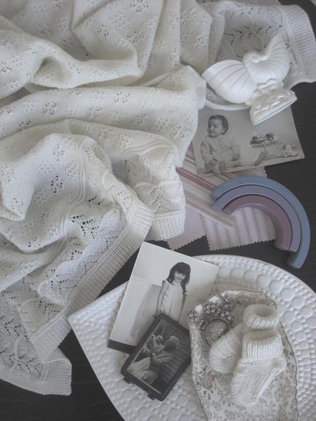 HEIRLOOM BABY LTD – VINTAGE INSPIRED BABY SHAWL ASH 100% MERINO