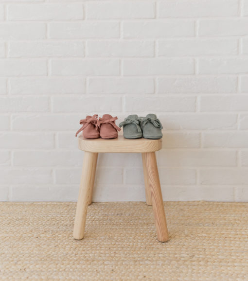 Quincy Mae Baby Booties – Clay