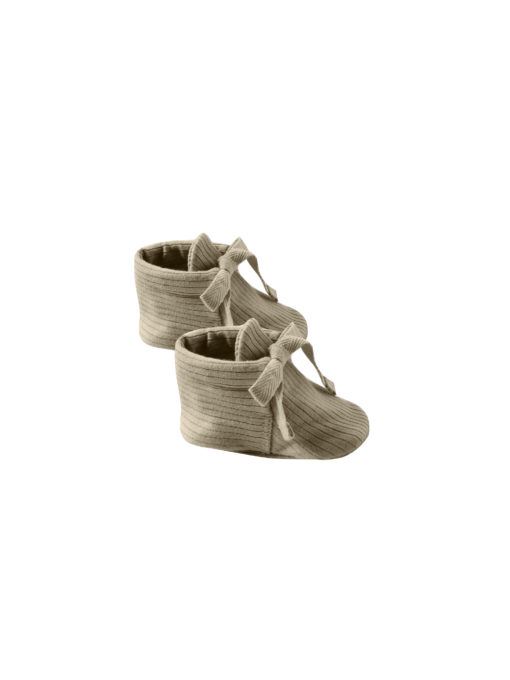 Quincy Mae Ribbed Baby Booties – Olive