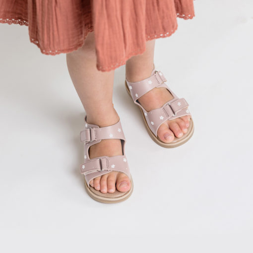 Pretty Brave Child Sandal – Wilder – Daisy